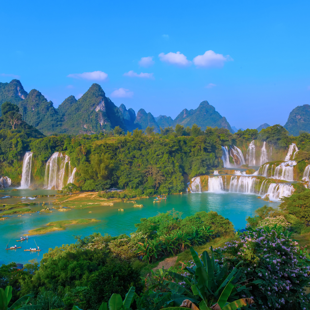 Vietnam travel image
